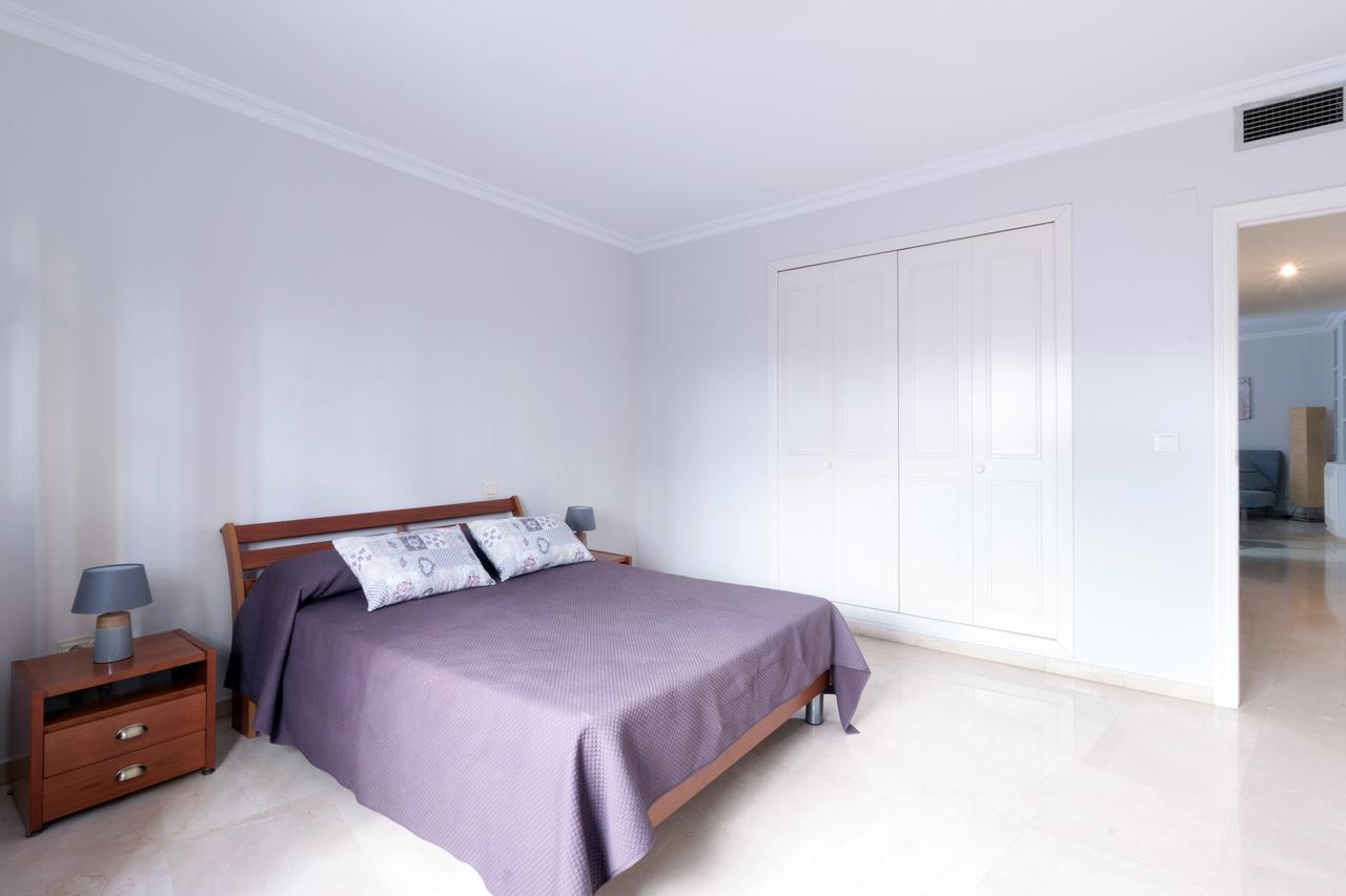 Appartement Aparbel Torneo Isla Magica à Séville Extérieur photo